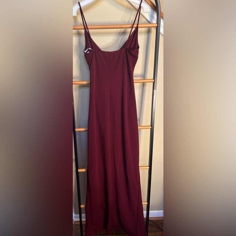 New ▶️ Lulu’s ◀️ Burgundy Ruched Maxi Dress with Slit. Medium - Picture 14 of 14